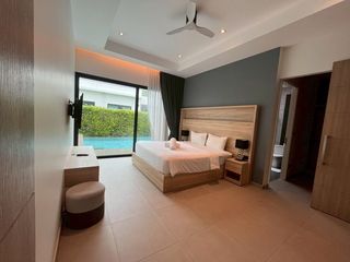For rent 4 bedrooms villa in Hua Hin, Prachuap Khiri Khan