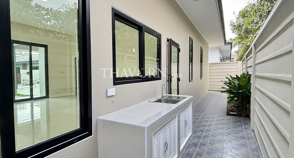For sale 3 bedrooms house in Bang Lamung, Chonburi