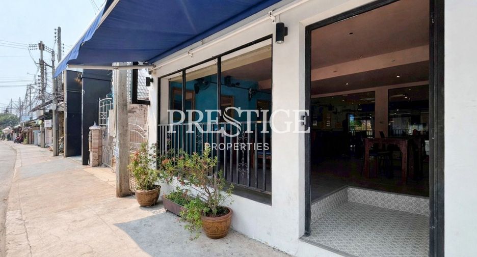 Gewerbefläche zum Kauf mit 3 Zimmer in Bang Lamung, Chonburi