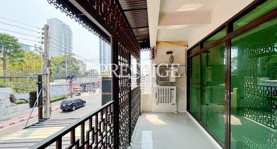 Gewerbefläche zum Kauf mit 3 Zimmer in Bang Lamung, Chonburi