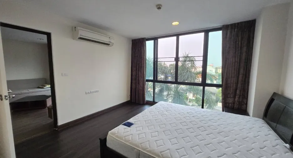 For rent 1 bed condo in Watthana, Bangkok