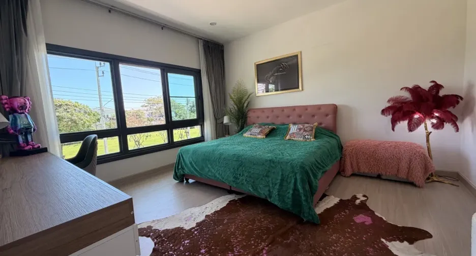 For sale and for rent 6 bedrooms villa in Mueang Phuket, Phuket