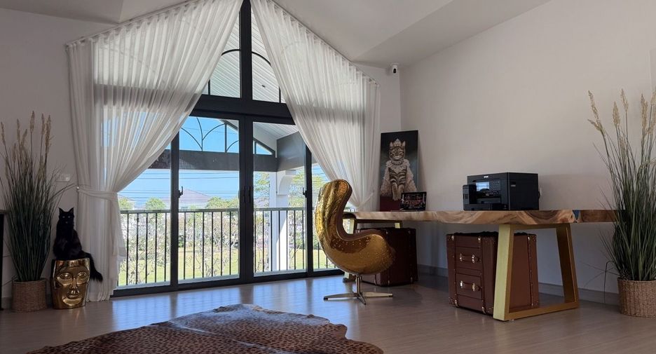 For sale and for rent 6 bedrooms villa in Mueang Phuket, Phuket