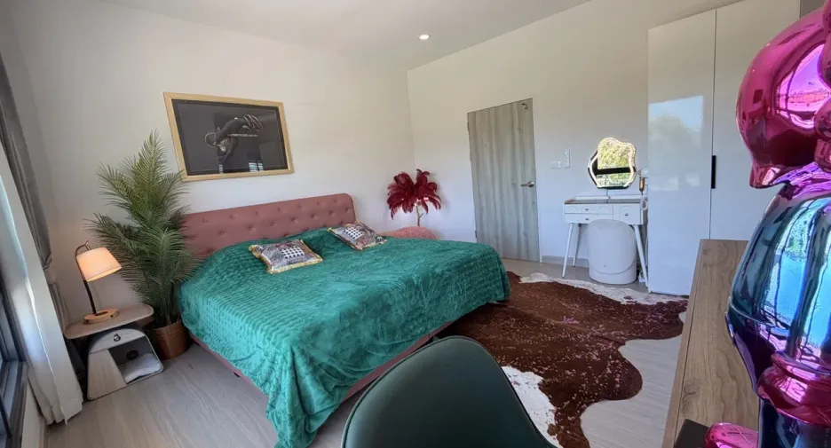 For sale and for rent 6 bedrooms villa in Mueang Phuket, Phuket