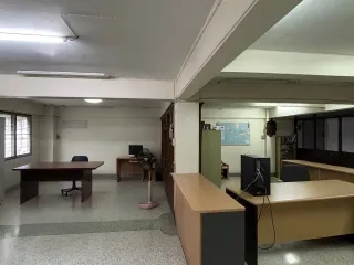 出售 6 卧室 商业空间 在 Khlong San, 曼谷