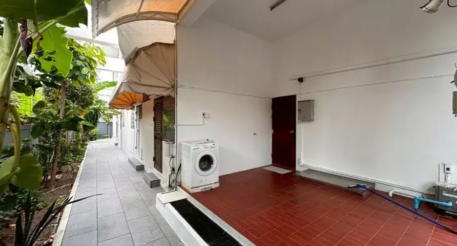 À louer 4 chambres maison à Watthana, Bangkok