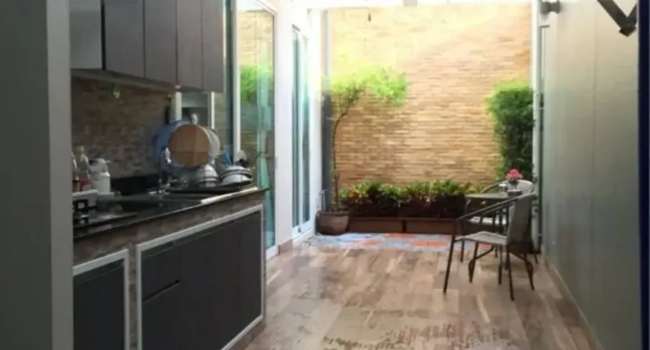 Haus zur Miete mit 3 Zimmer in Phaya Thai, Bangkok