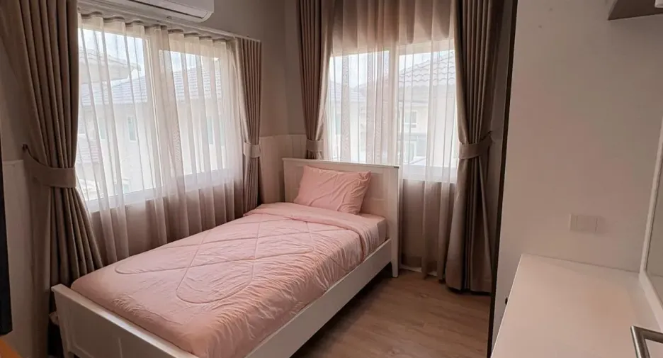 For sale and for rent 4 bedrooms house in Mueang Phuket, Phuket