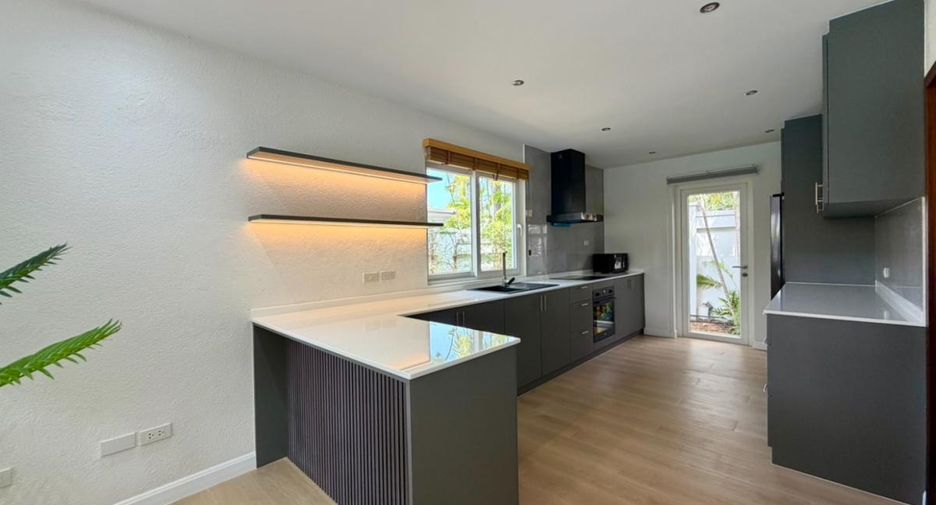 Haus zur Miete mit 3 Zimmer in Sattahip, Chonburi