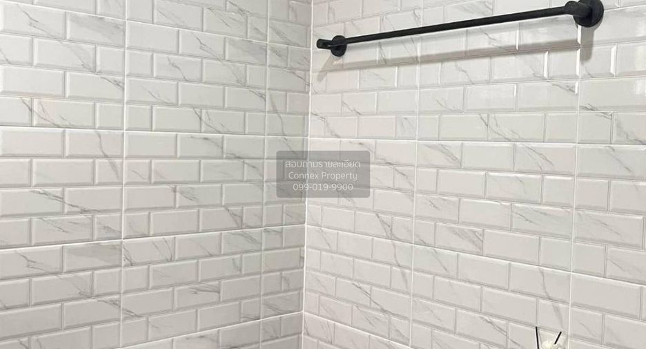 For sale 3 bedrooms townhouse in Mueang Pathum Thani, Pathum Thani