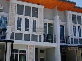Reihenhaus zum Kauf mit 3 Zimmer in Mueang Nonthaburi, Nonthaburi
