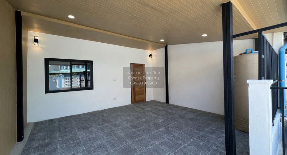 Casa adosada en venta de 3 habitaciones en Thung Khru, Bangkok