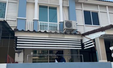 À vendre 3 chambres maison de ville à Nong Khaem, Bangkok