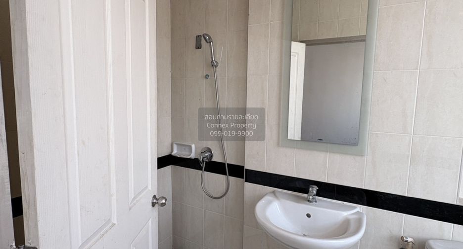 À vendre 3 chambres maison de ville à Mueang Samut Prakan, Samut Prakan