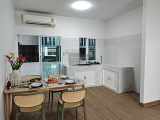 For sale 3 bedrooms townhouse in Bang Phli, Samut Prakan