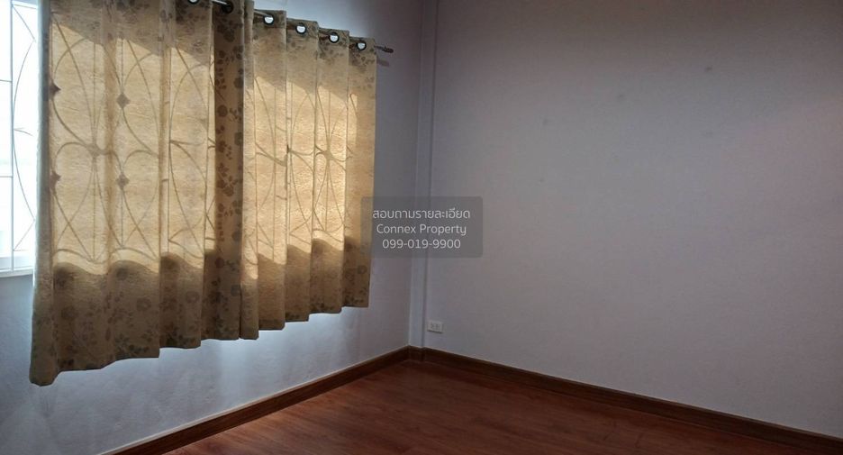 Reihenhaus zum Kauf mit 3 Zimmer in Pak Kret, Nonthaburi