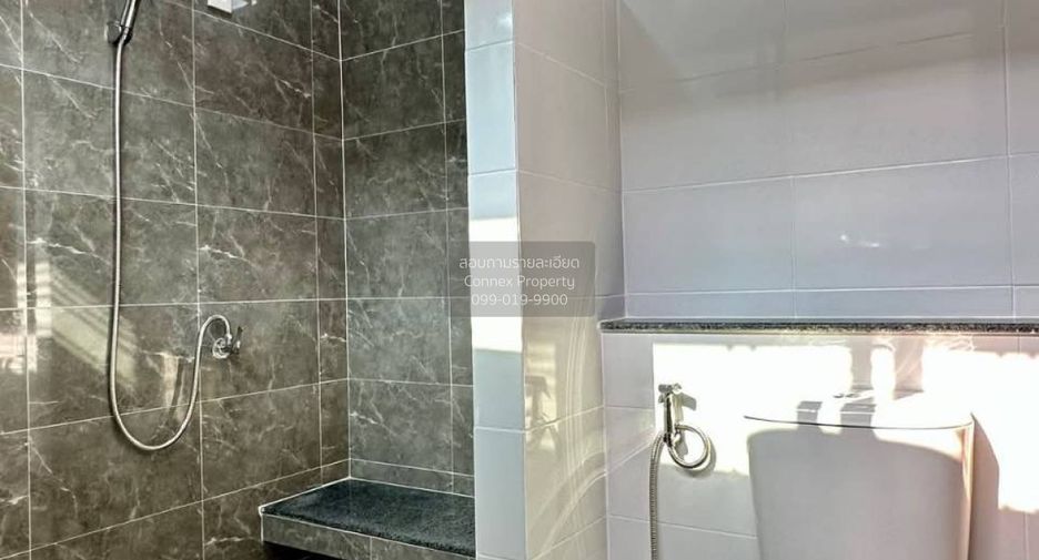 For sale 3 bedrooms townhouse in Pak Kret, Nonthaburi