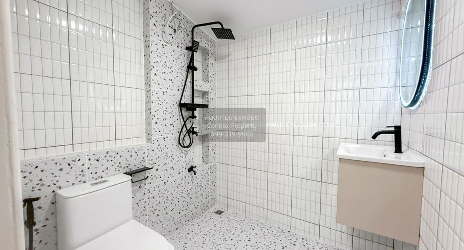 Reihenhaus zum Kauf mit 2 Zimmer in Bueng Kum, Bangkok