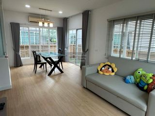 出售 4 卧室 独立屋 在 Mueang Samut Sakhon, Samut Sakhon