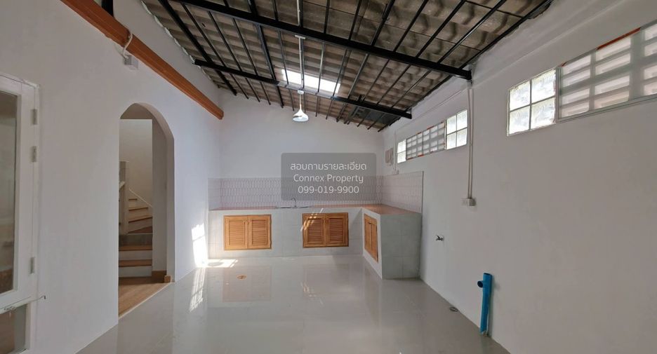 出售 3 卧室 联排别墅 在 Mueang Samut Prakan, Samut Prakan