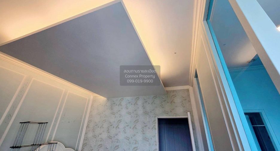 For sale 3 bedrooms townhouse in Bang Kapi, Bangkok