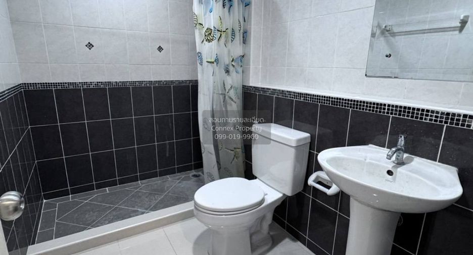 For sale 3 bedrooms townhouse in Prawet, Bangkok