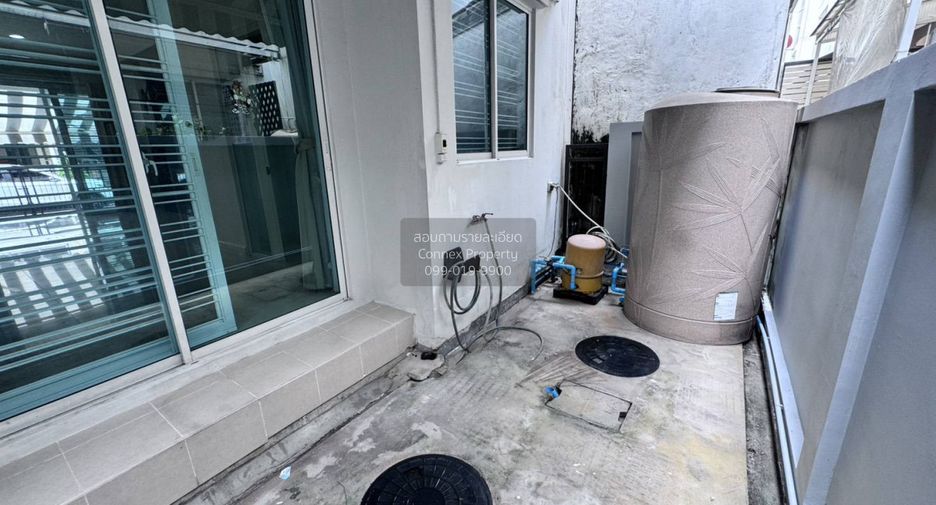 For sale 3 bedrooms townhouse in Prawet, Bangkok