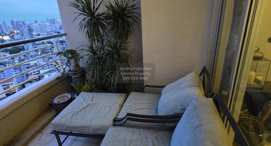 For sale 2 bedrooms condo in Sathon, Bangkok