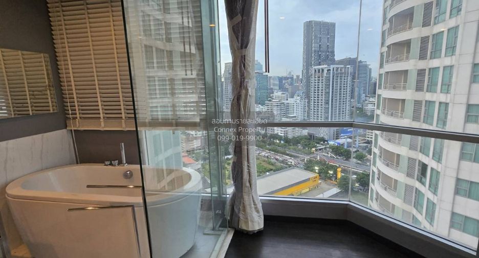 For sale 2 bedrooms condo in Sathon, Bangkok