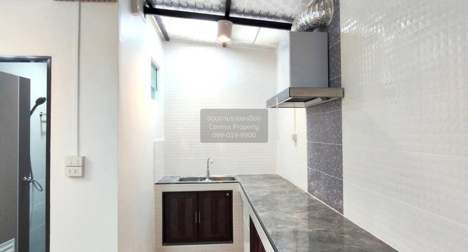 For sale 2 bedrooms townhouse in Thanyaburi, Pathum Thani