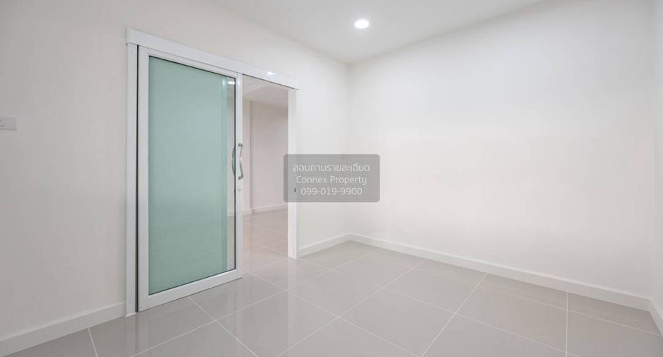 À vendre 4 chambres maison de ville à Bang Bua Thong, Nonthaburi