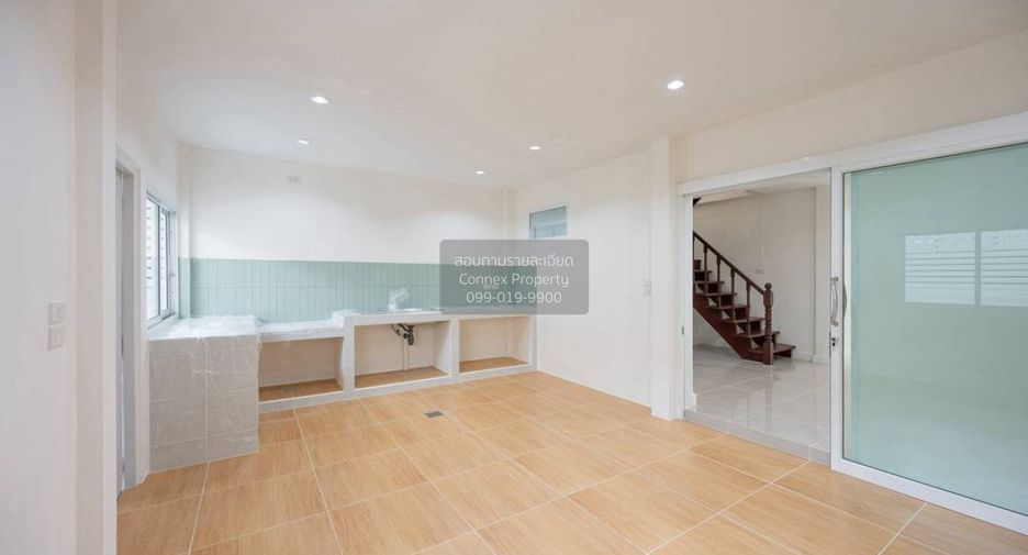 À vendre 4 chambres maison de ville à Bang Bua Thong, Nonthaburi