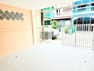 Casa adosada en venta de 2 habitaciones en Mueang Nonthaburi, Nonthaburi