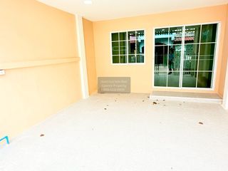 Casa adosada en venta de 2 habitaciones en Mueang Nonthaburi, Nonthaburi