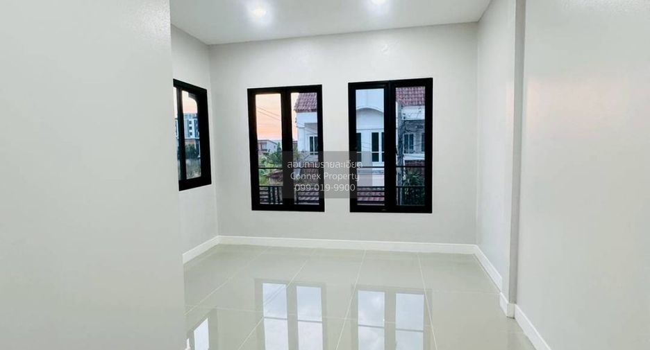 For sale 4 bedrooms townhouse in Khlong San, Bangkok