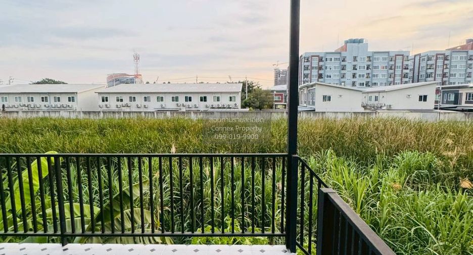 For sale 4 bedrooms townhouse in Khlong San, Bangkok