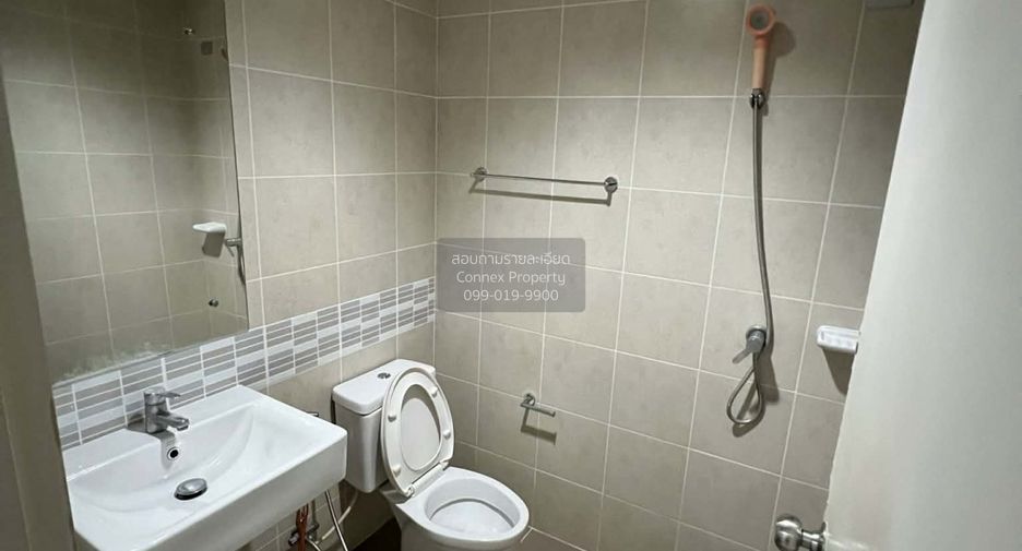 For sale 3 bedrooms townhouse in Bang Khun Thian, Bangkok