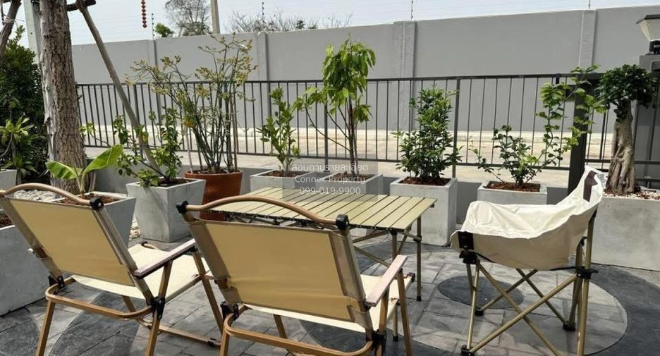For sale 4 bedrooms house in Mueang Pathum Thani, Pathum Thani