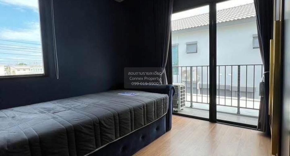 For sale 4 bedrooms house in Mueang Pathum Thani, Pathum Thani