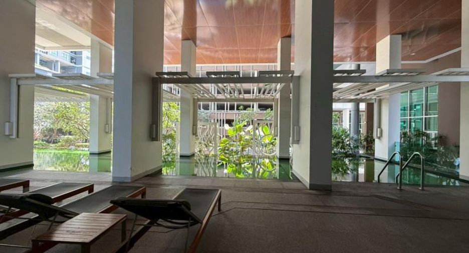 For sale 1 bed condo in Huai Khwang, Bangkok
