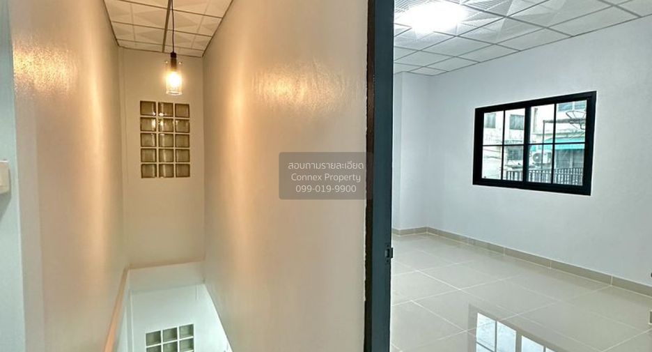 À vendre 2 chambres maison de ville à Bang Bua Thong, Nonthaburi