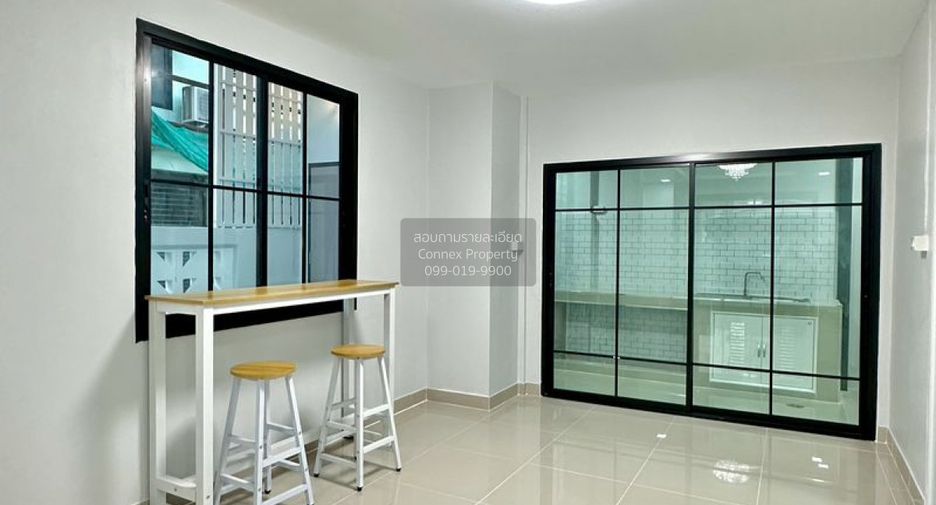 À vendre 2 chambres maison de ville à Bang Bua Thong, Nonthaburi