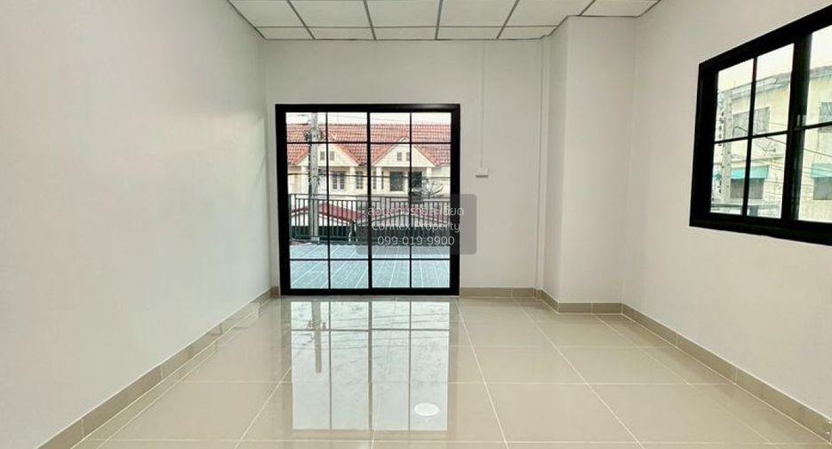 À vendre 2 chambres maison de ville à Bang Bua Thong, Nonthaburi