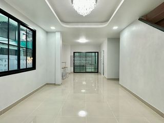 出售 2 卧室 联排别墅 在 Bang Bua Thong, Nonthaburi