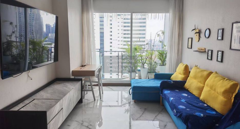 For rent 2 bedrooms condo in Bang Rak, Bangkok