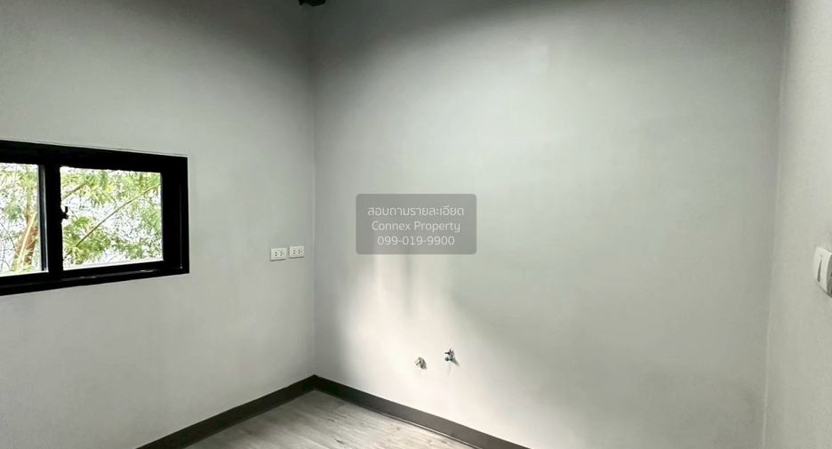 Casa adosada en alquiler de 3 habitaciones en Phra Khanong, Bangkok