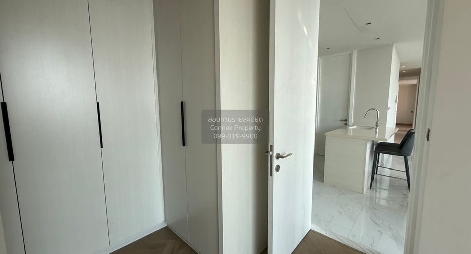 For rent 3 bedrooms condo in Bang Kho Laem, Bangkok