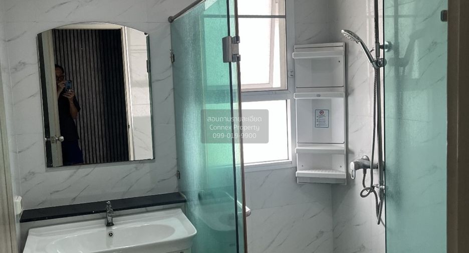 For rent 5 bedrooms house in Bang Kapi, Bangkok