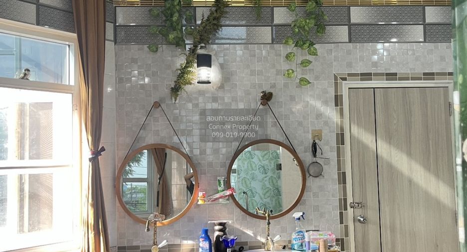 For rent 5 bedrooms house in Bang Kapi, Bangkok