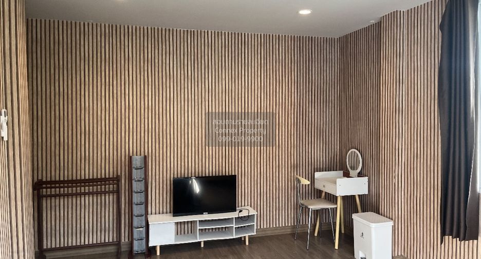 For rent 5 bedrooms house in Bang Kapi, Bangkok
